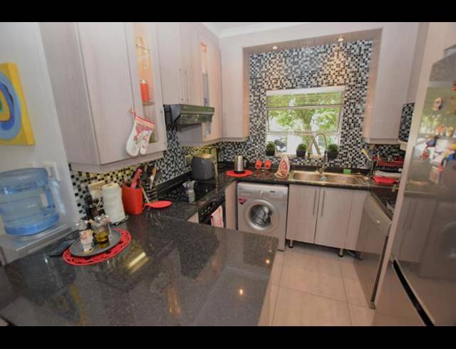 2 BEDROOM APARTMENT FOR SALE IN MORNINGSIDE